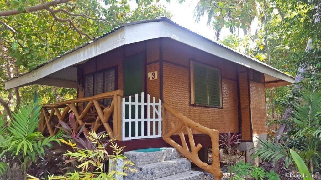 67Th Heaven Holiday Resort Lucbuan Екстер'єр фото