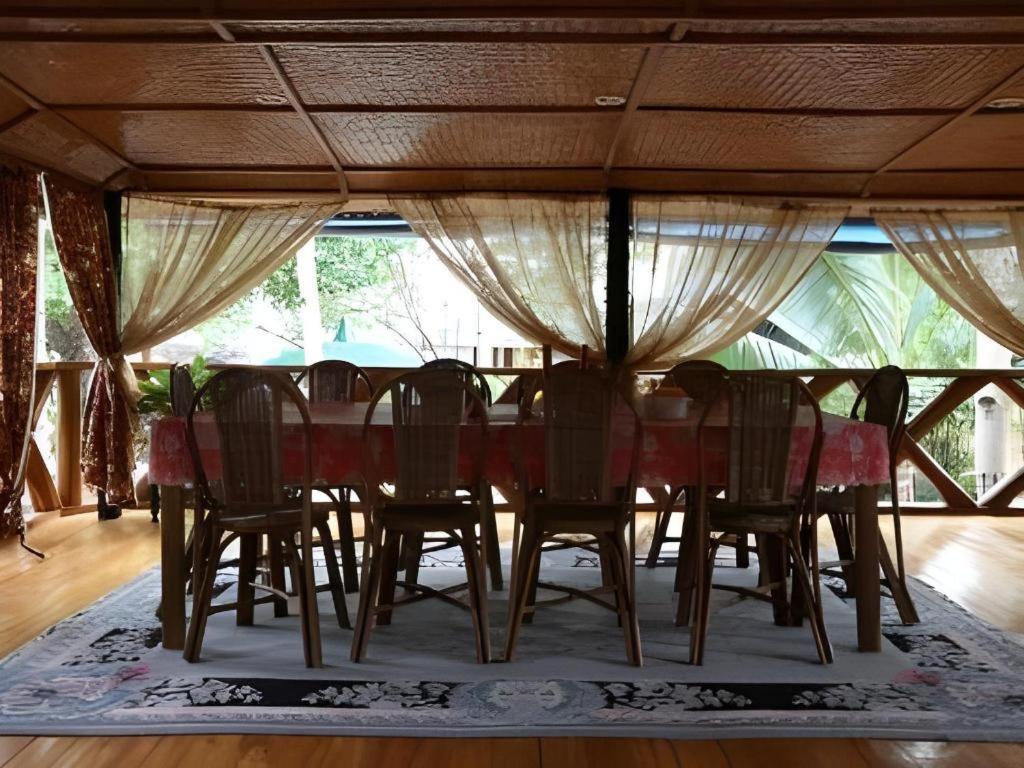 67Th Heaven Holiday Resort Lucbuan Екстер'єр фото