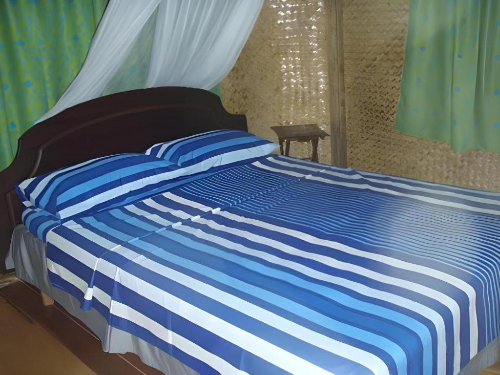 67Th Heaven Holiday Resort Lucbuan Екстер'єр фото