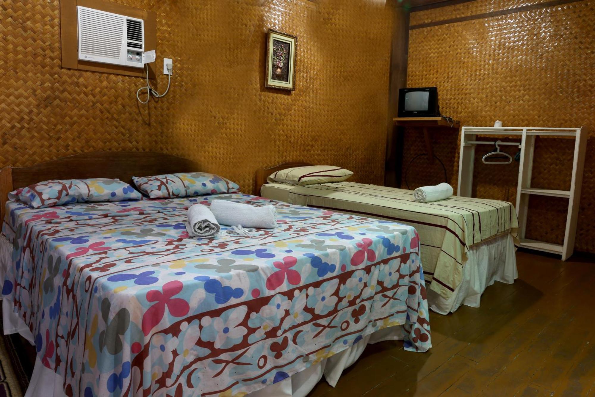 67Th Heaven Holiday Resort Lucbuan Екстер'єр фото